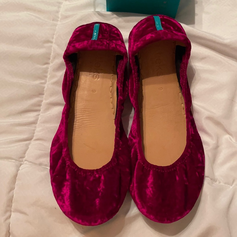 Tyrian purple velvet Tieks - size 9
